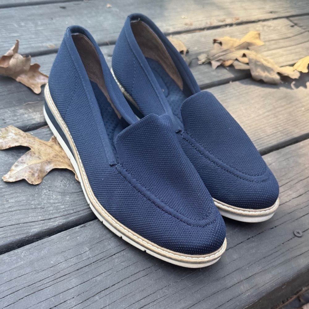 Kelly & Katie Amira blue washable women’s loafers size 9.5M